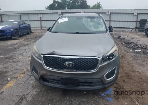 2016 Kia Sorento 2.4L L из США, поврежденный, VIN 5XYPG4A36GG057088